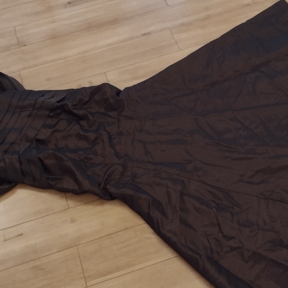 NEW Gorgeous Special Occasion/Grad Formal Dress ptp 17" - Picture 5 of 9